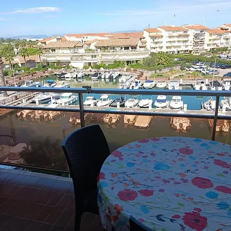 Appartement T2 Vue Et Port,2 Balcons, Parking Privé