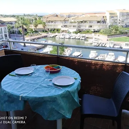 T2 Vue Et Port,2 Balcons, Parking Privé *